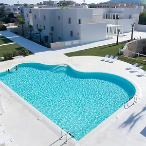 4* Aparthotel Camaro